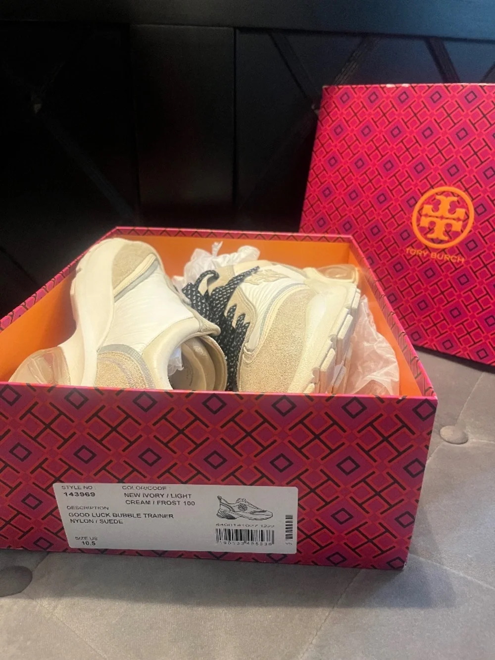 TORY BURCH WOMEN’s SNEAKER SIZE 10.5
